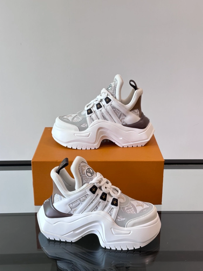 Louis Vuitton Archlight Sneaker – LVS217