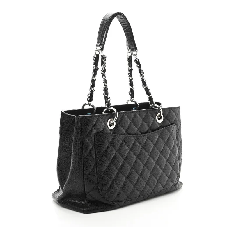 Chanel classic leather handbag black
