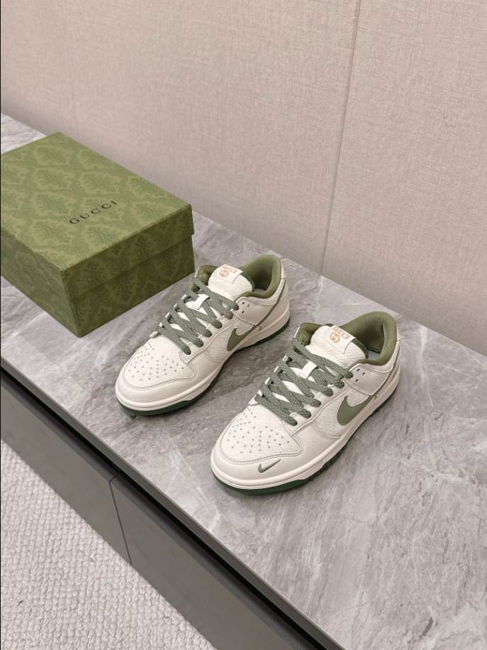 Gucci Nike Dunk Low Green White Sneakers – GCC202
