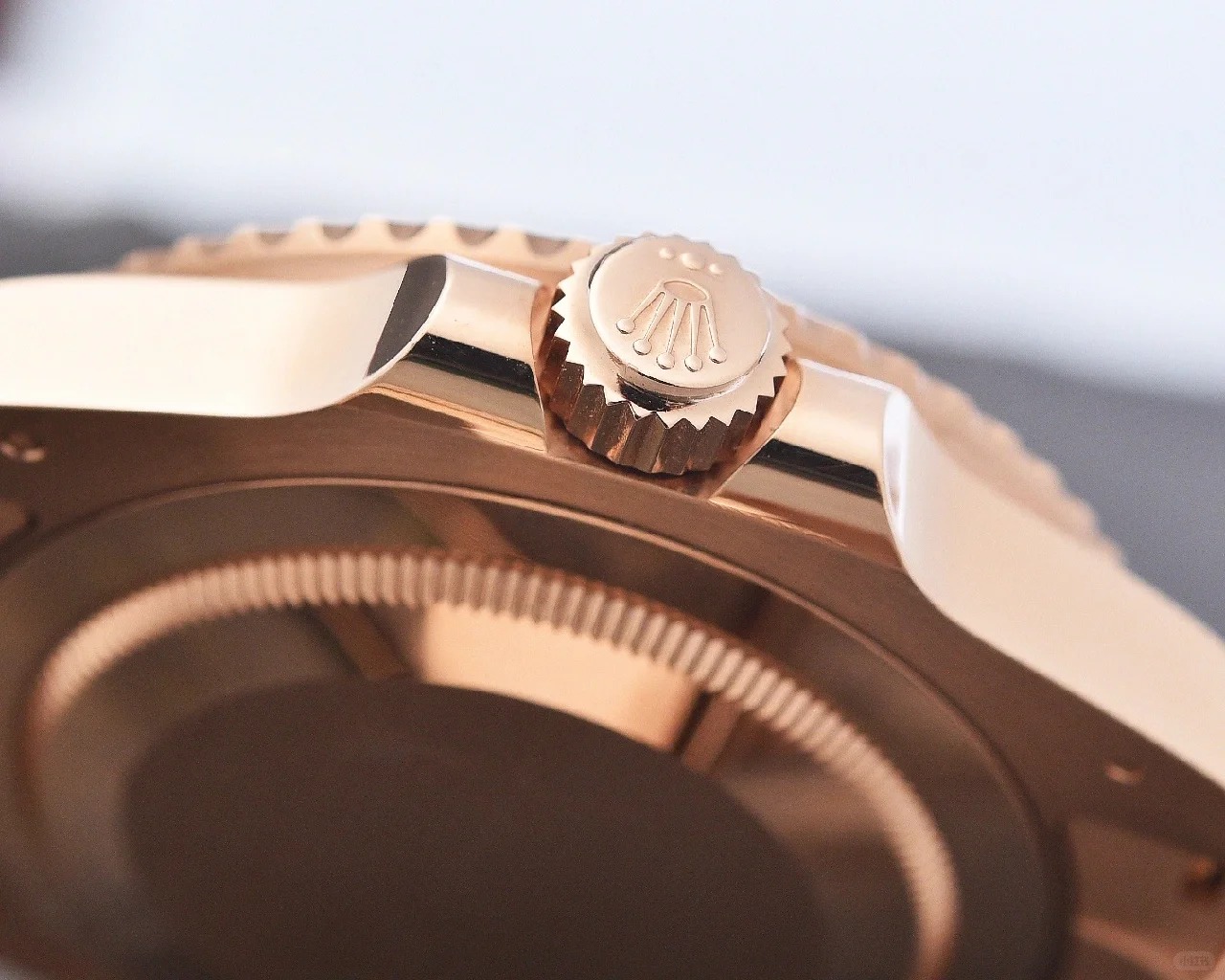 Rolex GMT-Master II 40mm Root Beer Black Dial Oyster Bracelet 18k Rose Gold Watch 126715chnr-0001