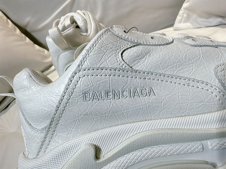BALENCIAGA TRIPLE S LAMBSKIN SNEAKERS – BLA080