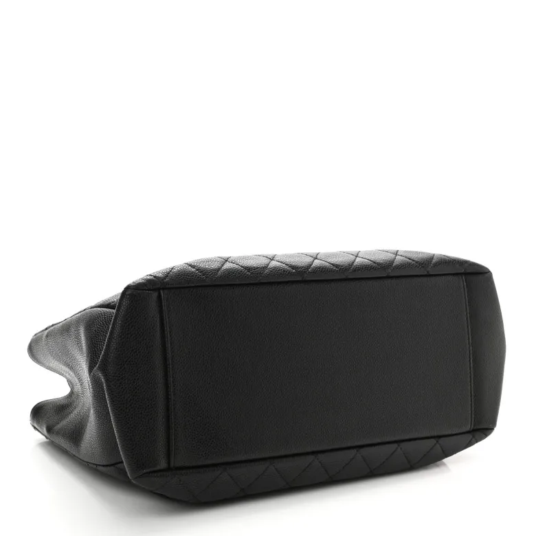 Chanel classic leather handbag black