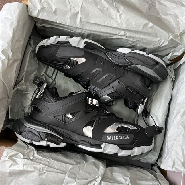 BALENCIAGA TRACK SNEAKER – BLA088