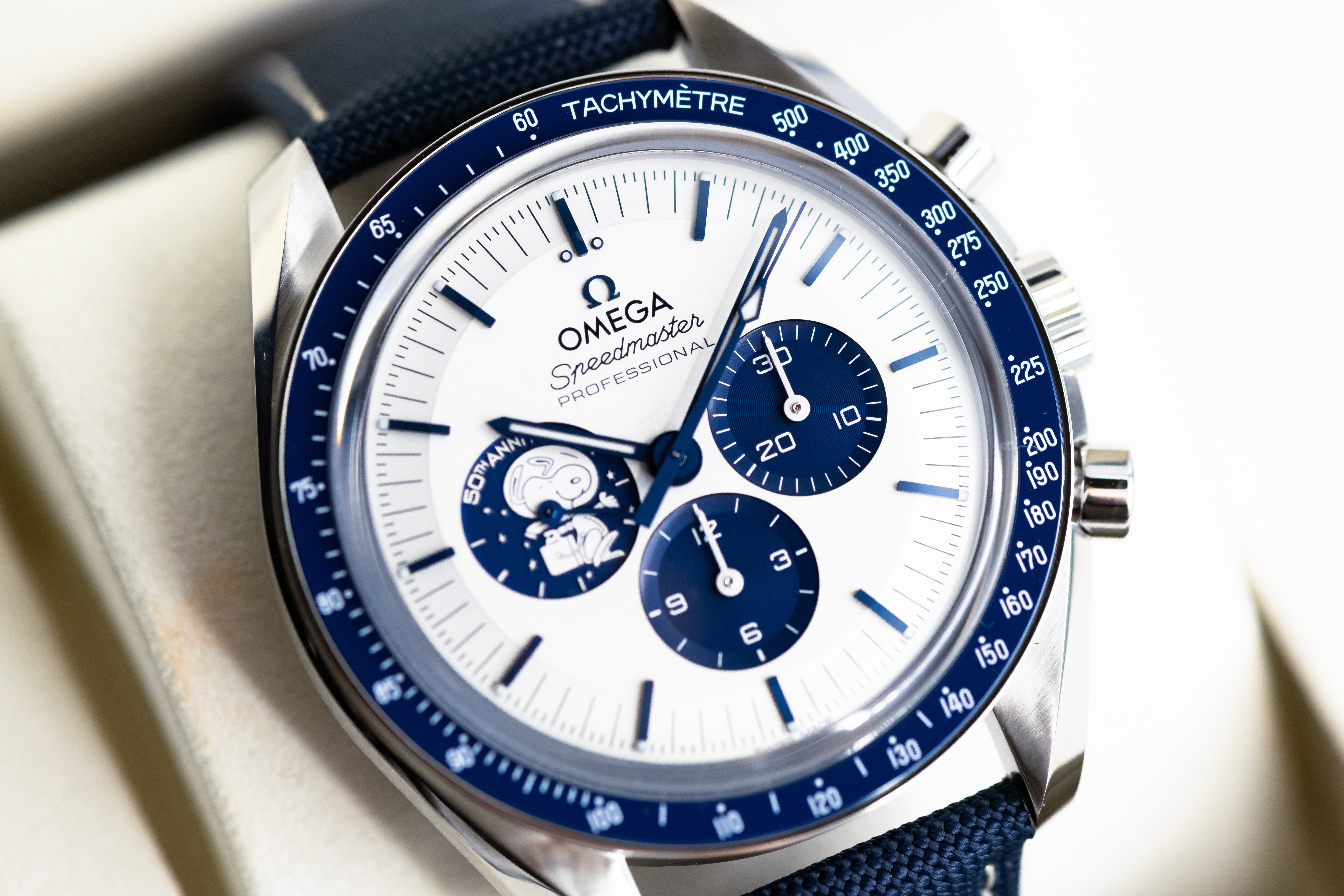 Speedmaster “Silver Snoopy Award” 50th anniversary 42mm