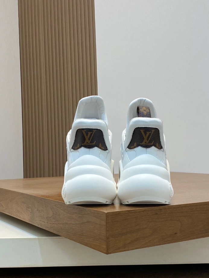 Louis Vuitton Archlight Sneaker – LVS213