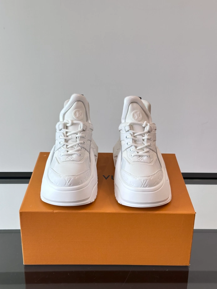 Louis Vuitton Archlight Sneaker – LVS218