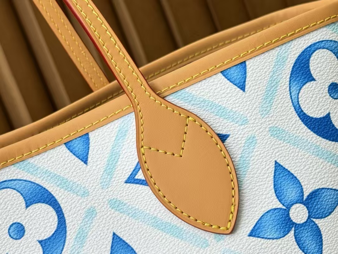 LOUIS VUITTON NEVERFULL MM IN EPI LEATHER