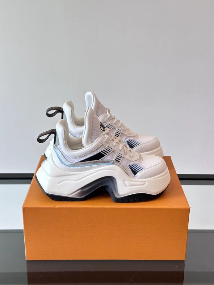 Louis Vuitton Archlight Sneaker – LVS215