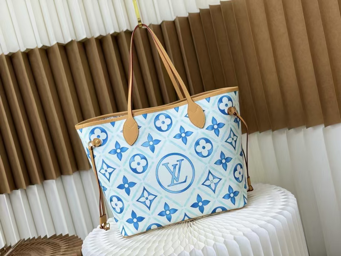 LOUIS VUITTON NEVERFULL MM IN EPI LEATHER