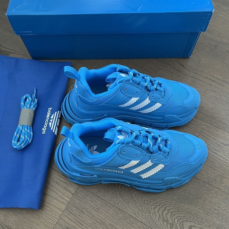 BALENCIAGA X ADIDAS TRIPLE S – BLA037