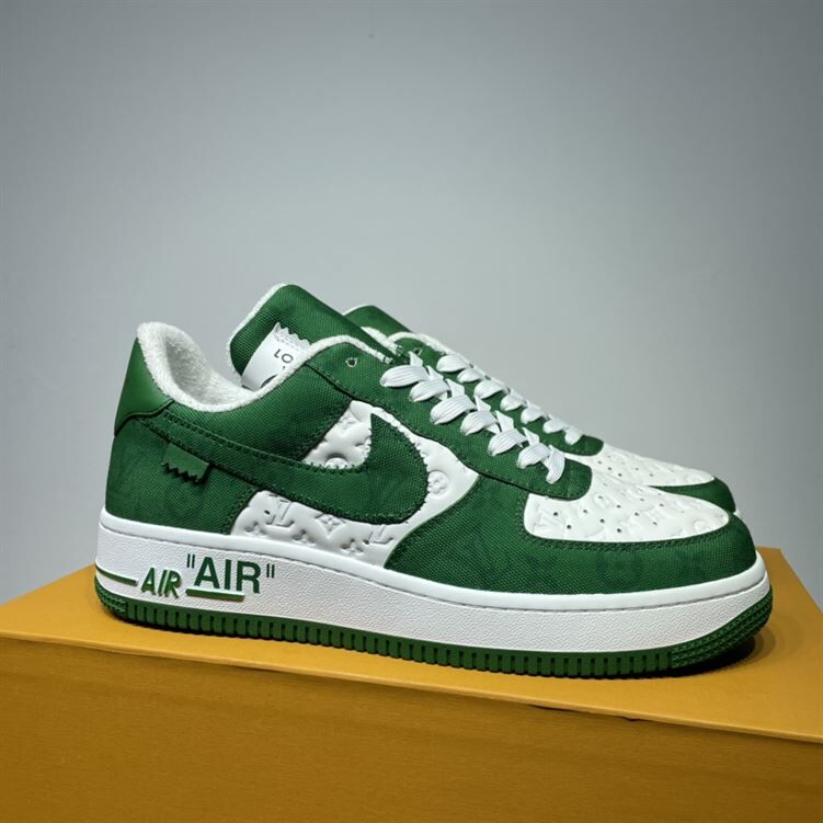 LOUIS VUITTON X NIKE AIR FORCE 1 LOW-TOP SNEAKERS – LVS136