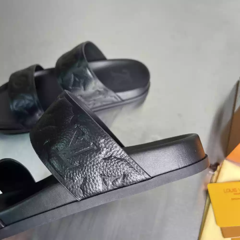 VUITTON SLIPPERS CLEARANCE – LVSD066