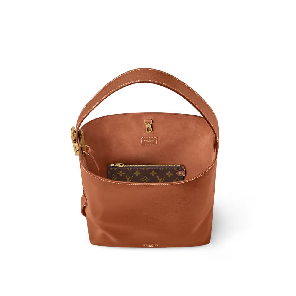 LOW KEY HOBO MM EMBLEM LEATHER BAG IN BROWN