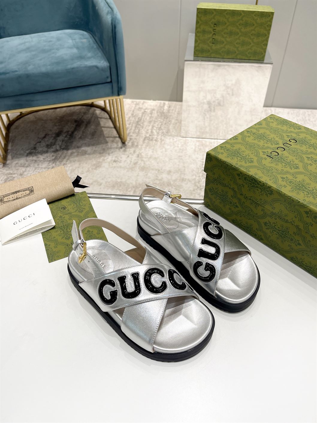 GUCCI MEN’S GUCCI SANDAL BLACK LEATHER – GSL011