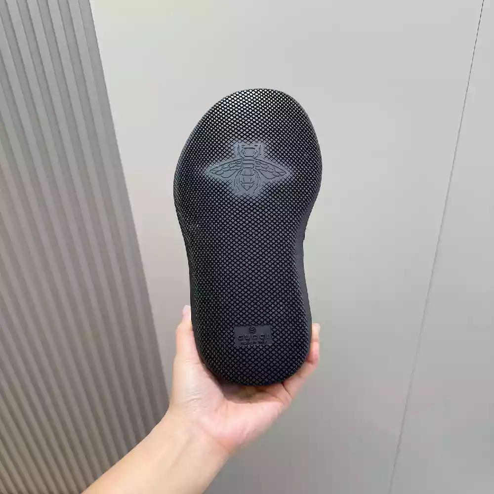 MEN’S G75 SNEAKER IN BLACK LEATHER – GCC259