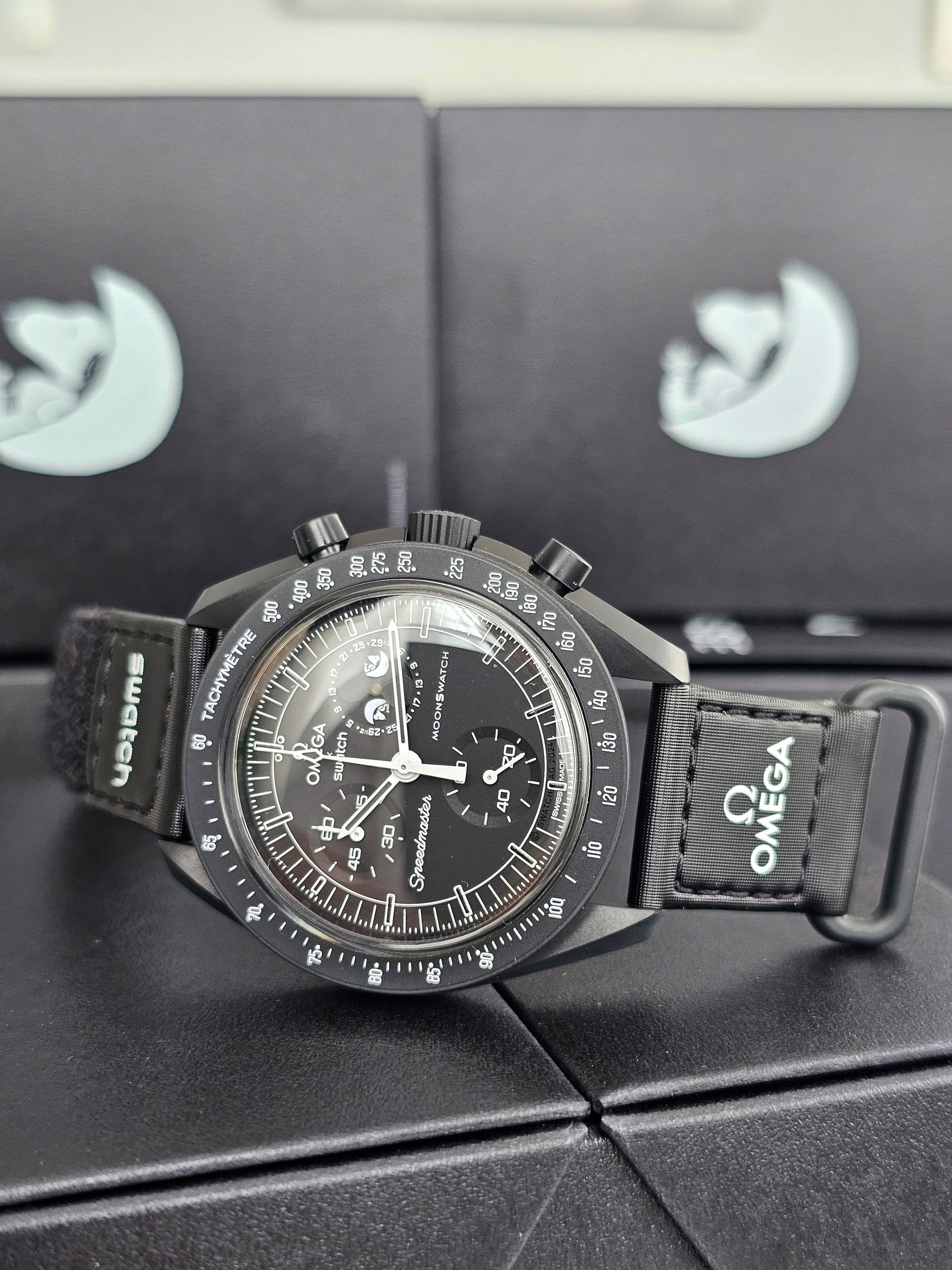 OMEGA x Swatch MISSION TO THE MOONPHASE - NEW MOON 42mm