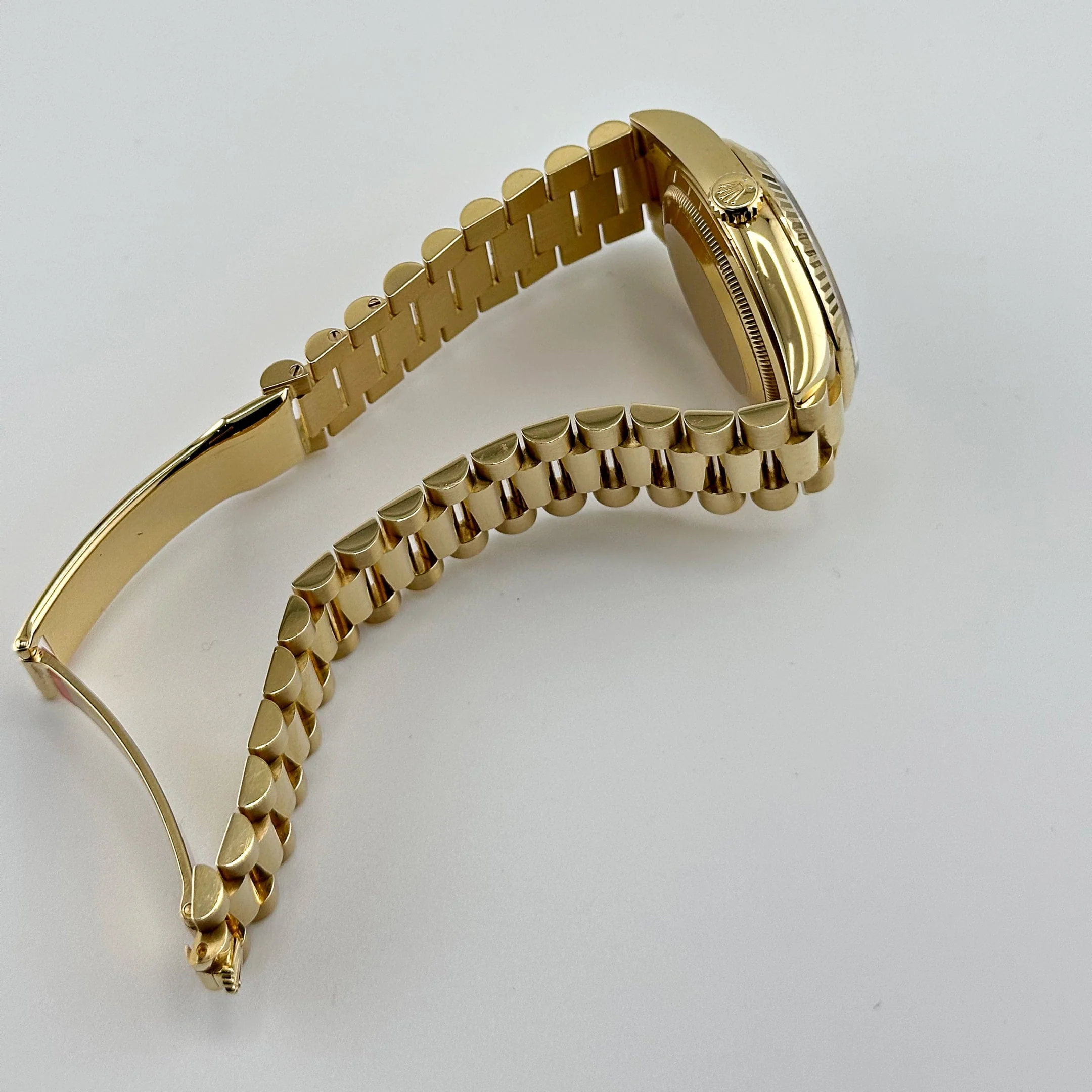 Rolex 2024 Day-Date 128238-0130 Green Dial Yellow Gold Bracelet