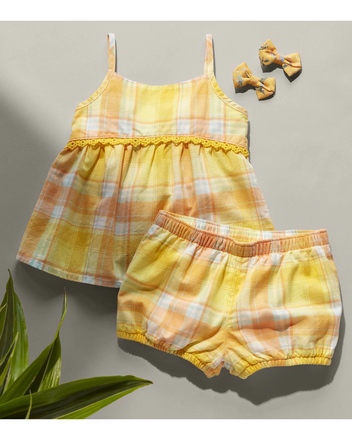 Oshkosh Baby 2-Piece Plaid Set with Bubble Shorts