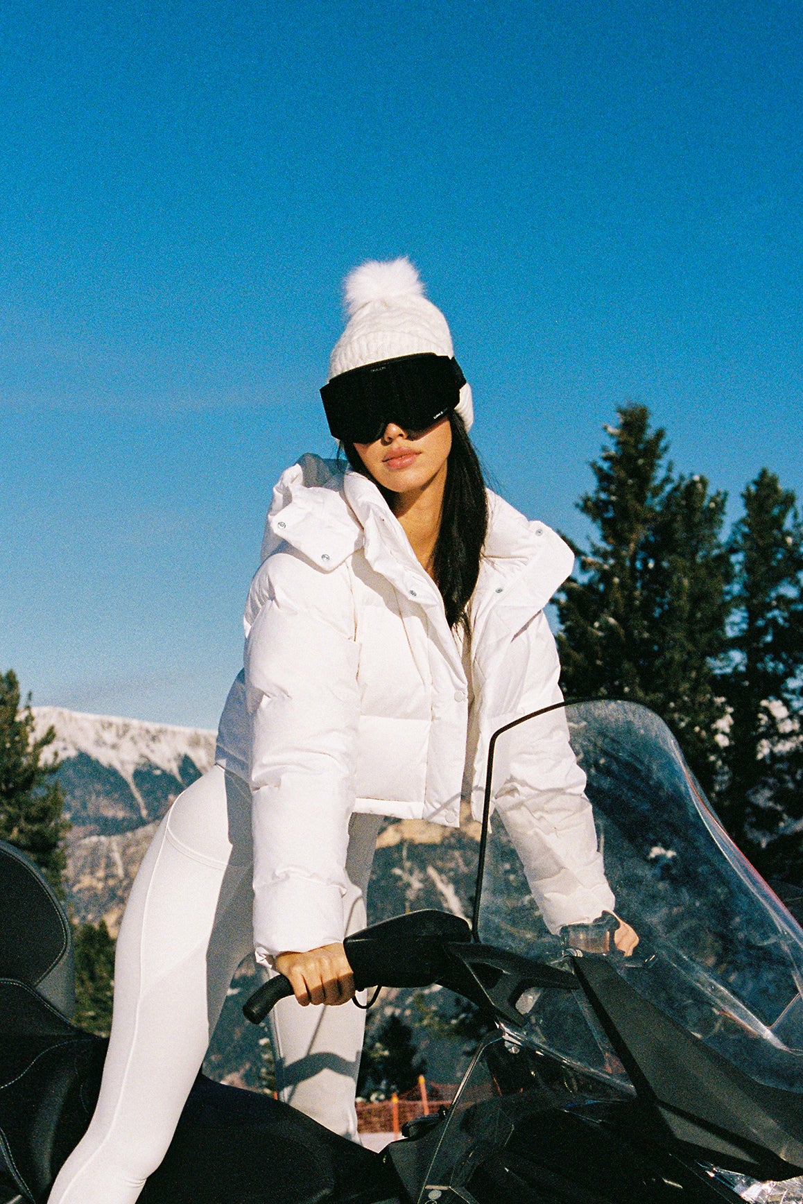 WISKII Cropped Convert Down Jacket