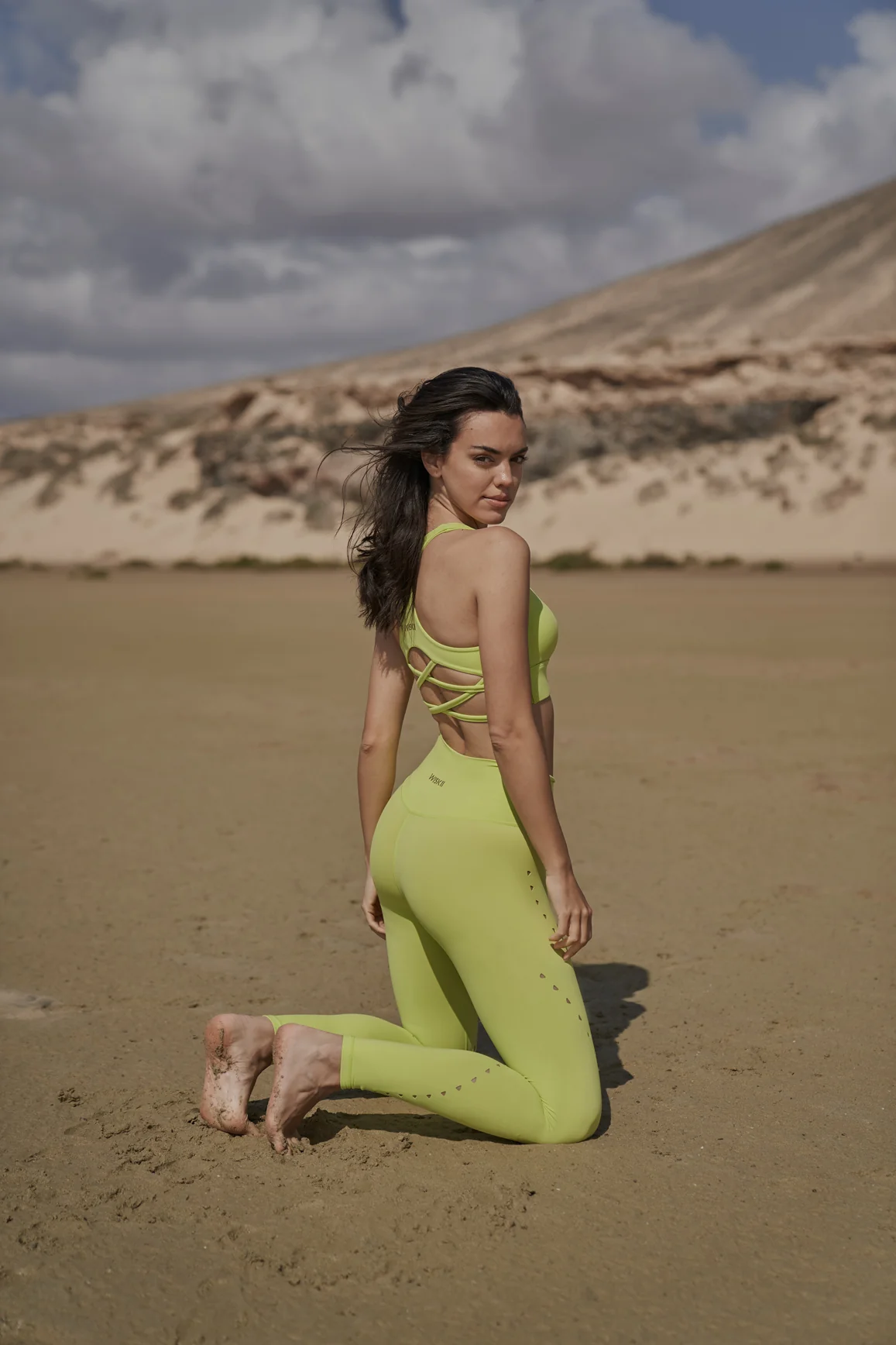 V-waist Laser Cut Sports Legging