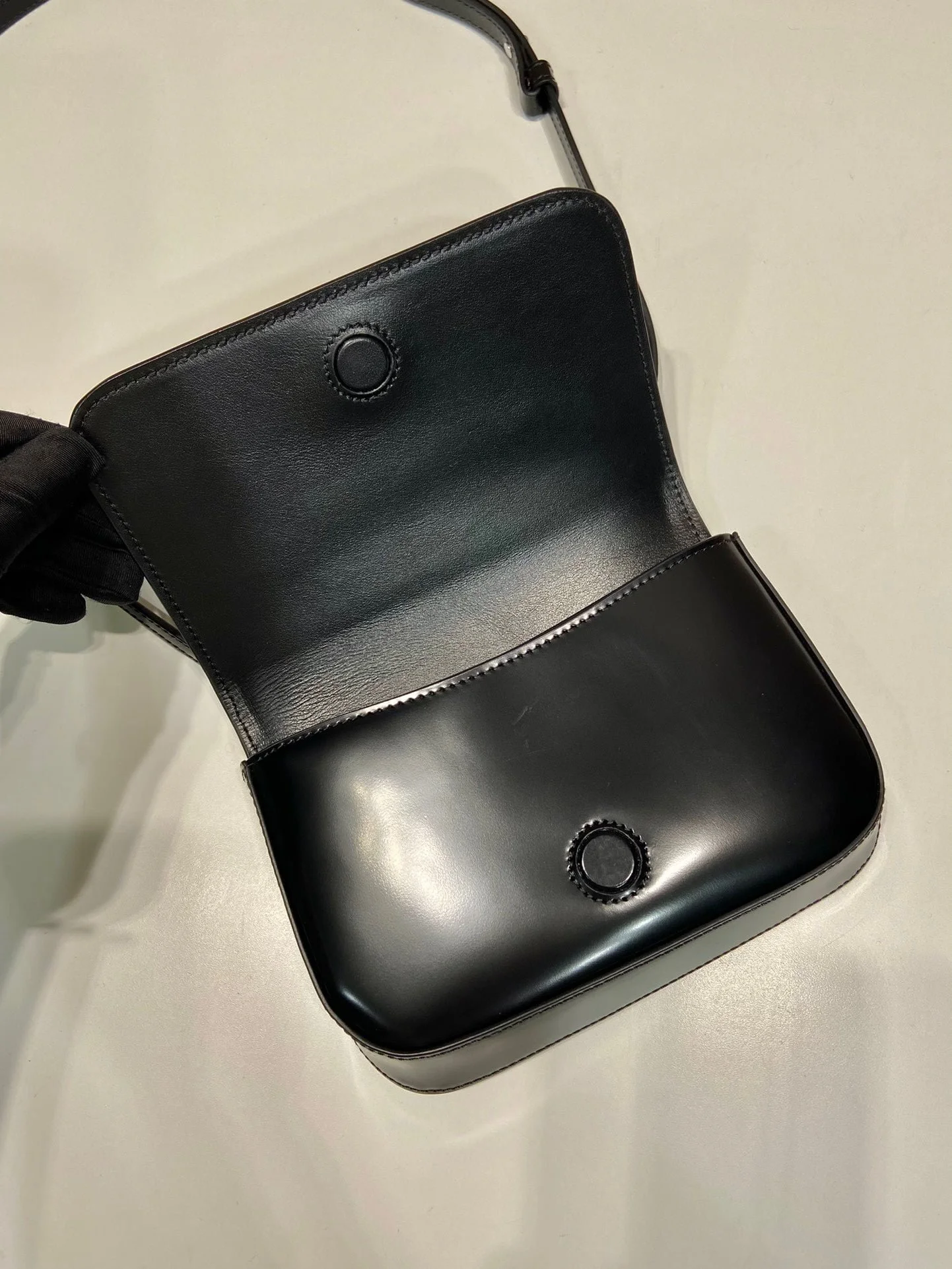 Prada Glossy leather shoulder bag 2vd061 size: 18*12.5*2.5cm - LITELUX