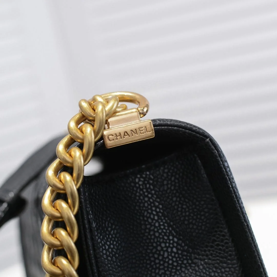 Chanel Cowhide caviar with gold hardware size: 25*15*9cm - LITELUX