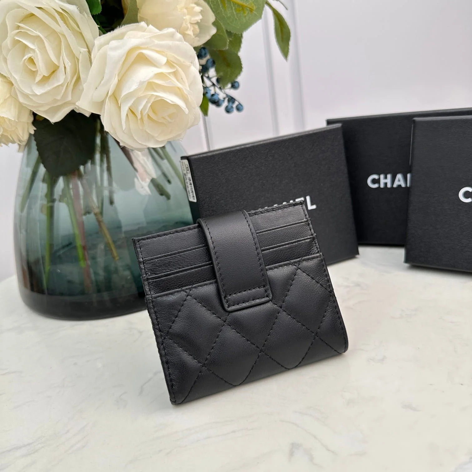 Chanel leather short card bag with gold and sliver hardware 609 size: 12*9cm - LITELUX