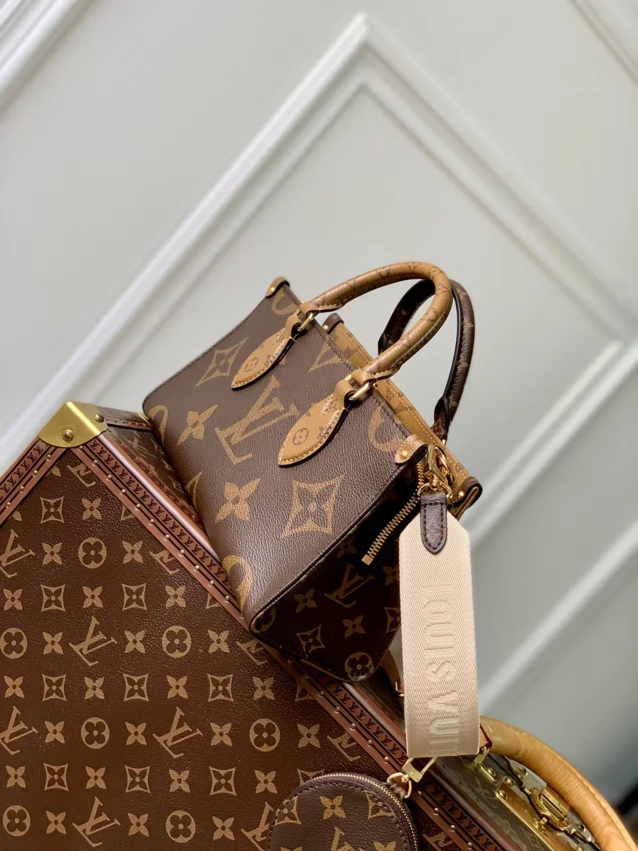 2025 Louis vuitton OnTheGo - LITELUX
