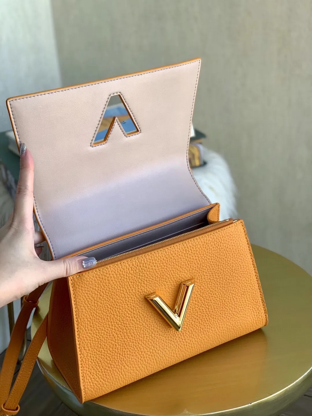 Louis Vuitton bag - LITELUX