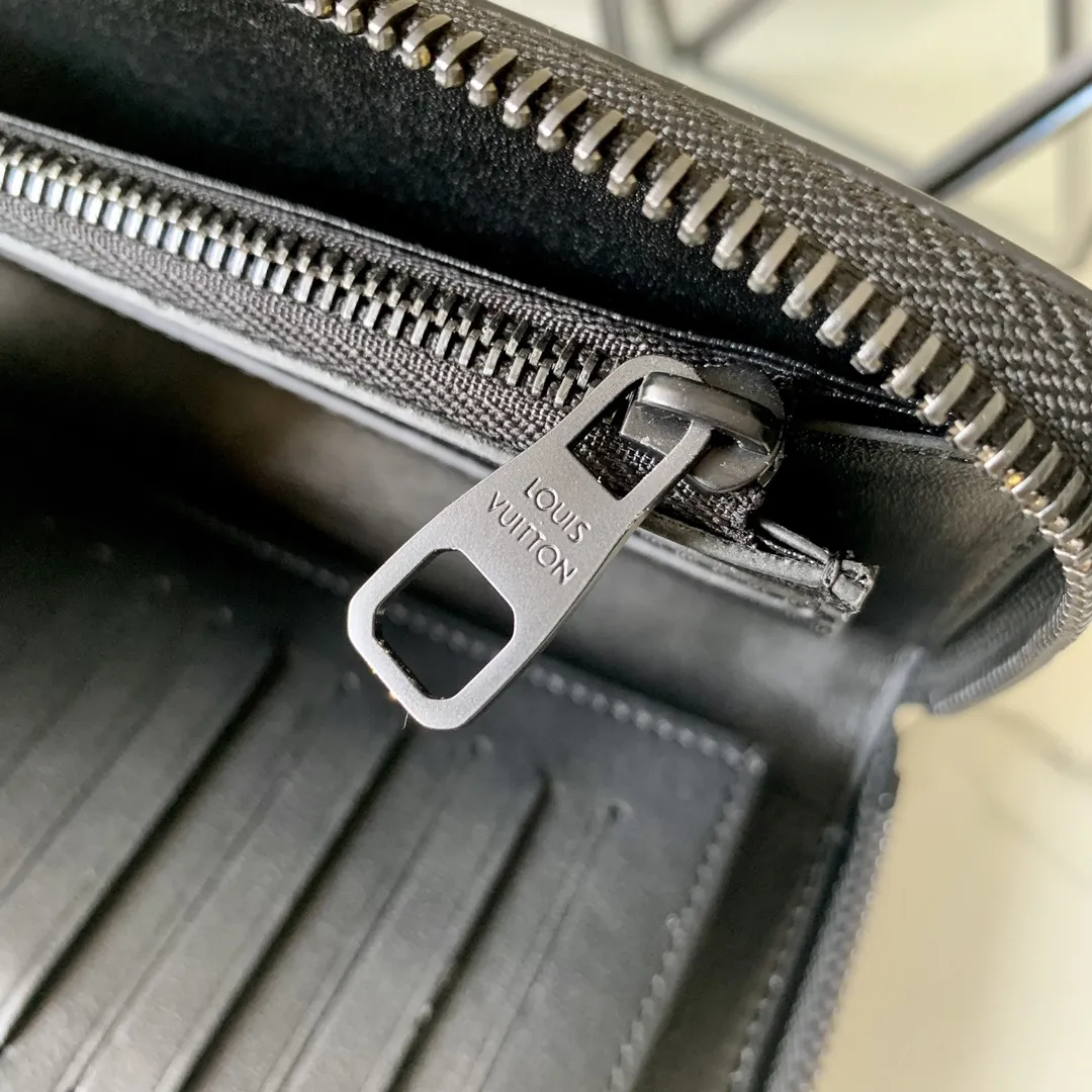 Louis Vuitton bag - LITELUX