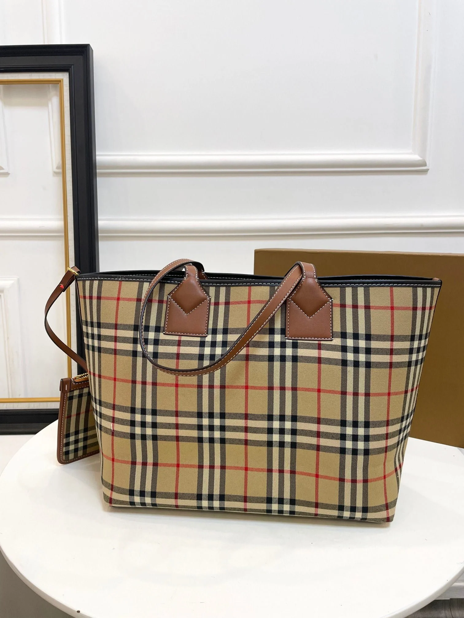 Burberry tote shopping bag with small wallet size: 35*16*29cm - LITELUX