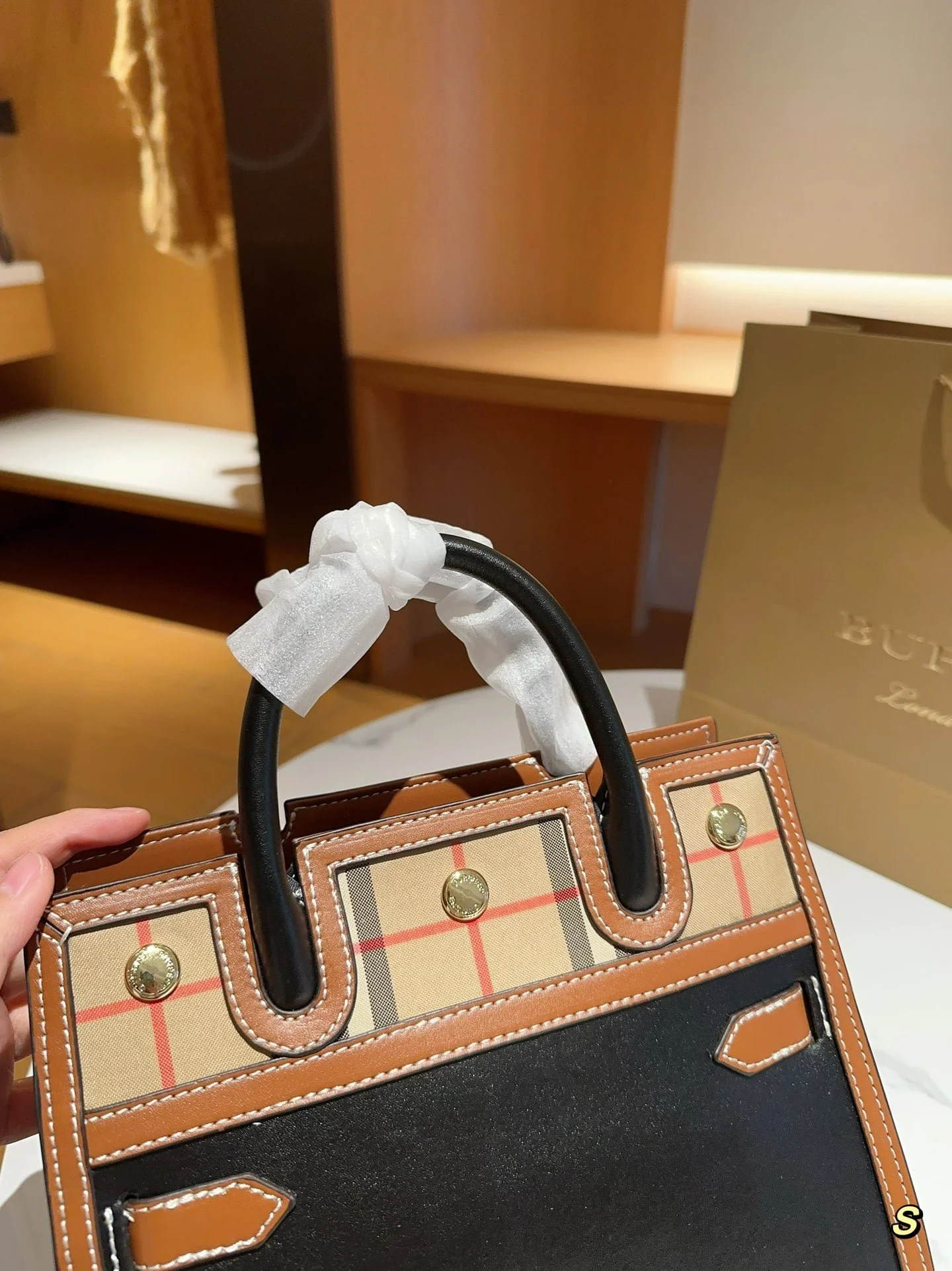 Burberry title Hand-held crossbody tote bag size: 26cm - LITELUX