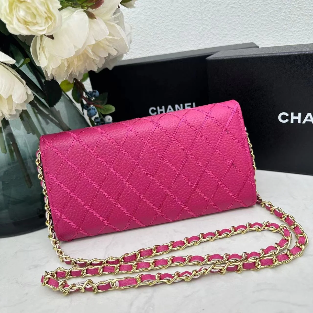 Chanel chain crossbody bag diamond and litchi cowhide Rose red 50098 size: 19*10*3.5cm - LITELUX