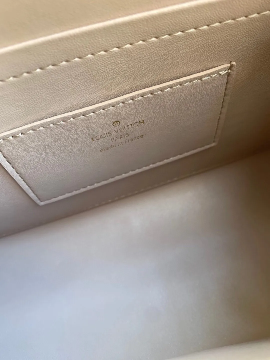 Louis Vuitton bag - LITELUX