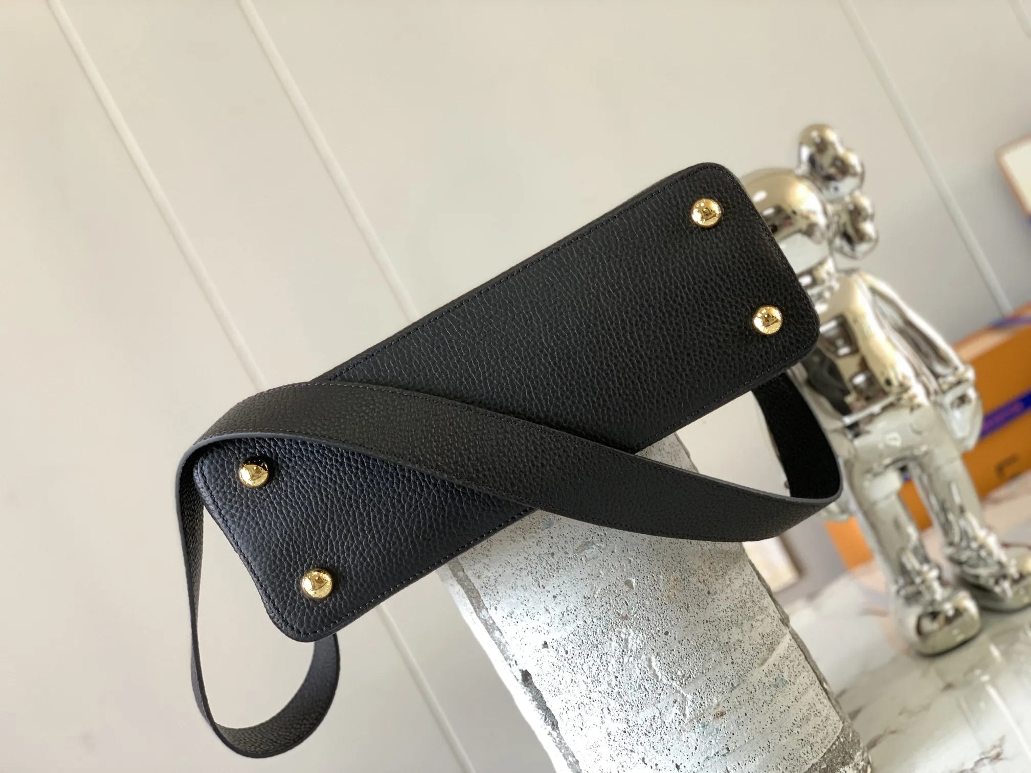 Louis Vuitton bag - LITELUX