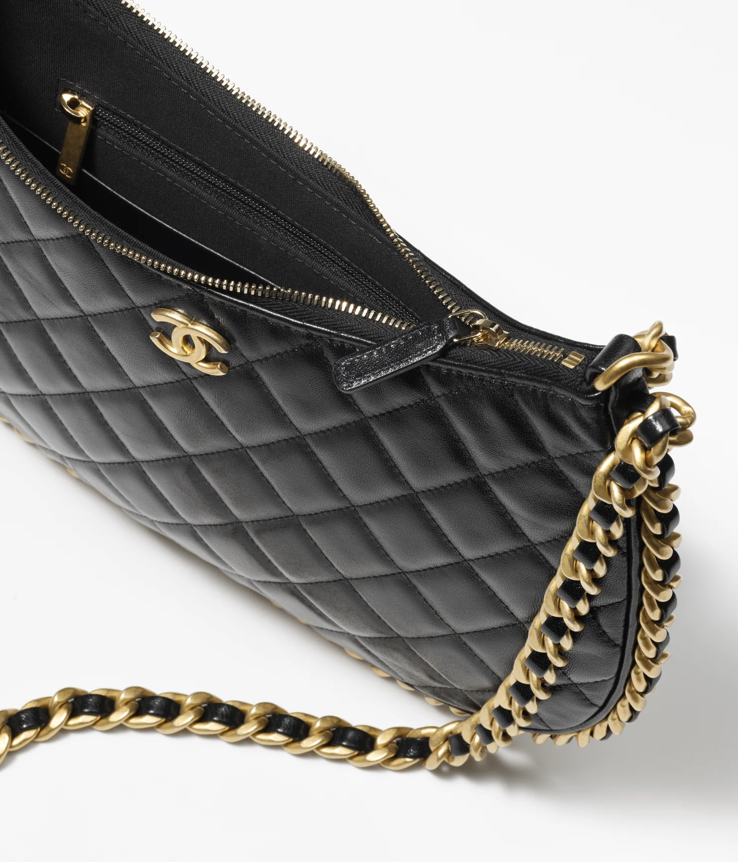 CHANEL / LARGE HOBO BAG Shiny Crumpled Lambskin & Gold-Tone Metal Black Ref.  AS4368 B13699 94305 - LITELUX