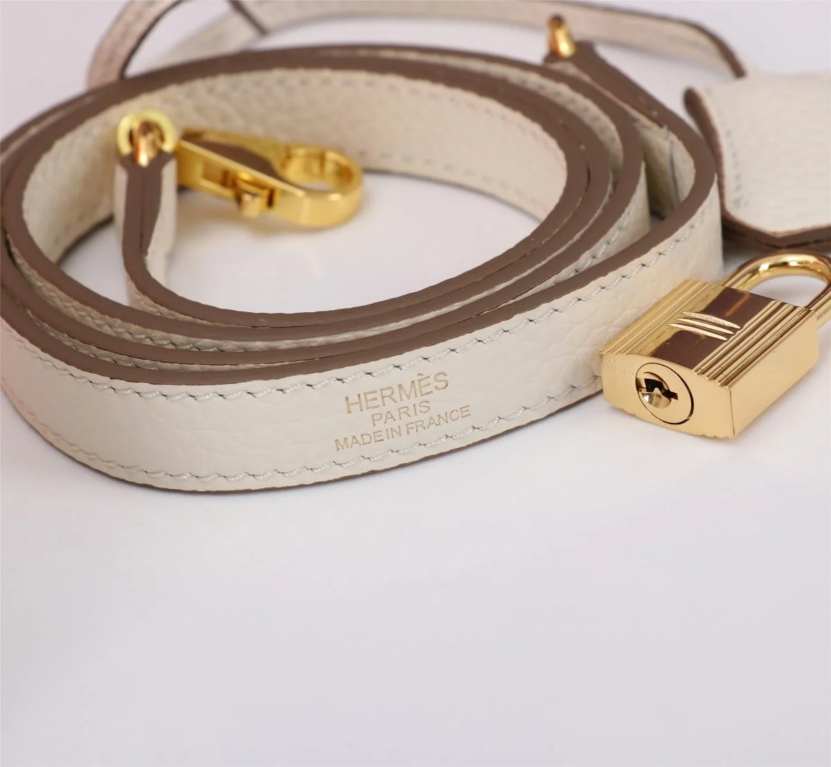 Hermès Kelly Togo Calf Gold hardware Milkshake white size: 25Cm/ 28Cm - LITELUX