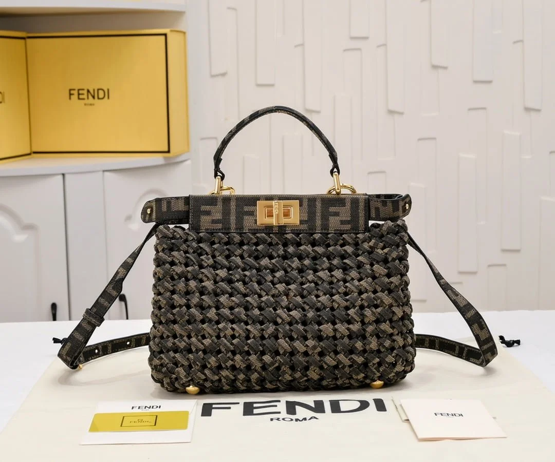 FENDI peekaboo knit Classic handbag 0363 Size: 23*7*18cm - LITELUX