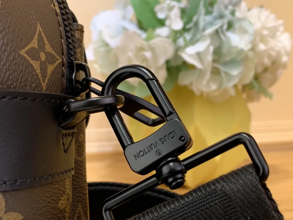 Louis Vuitton bag - LITELUX