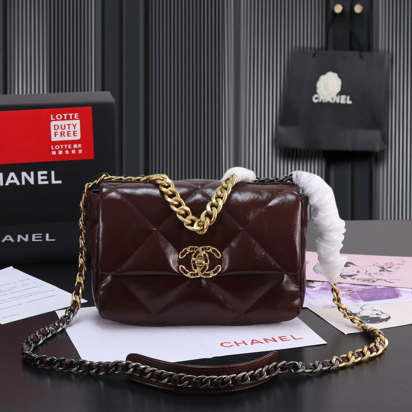 Chanel Wine red oil wax skin Chain crossbody bag Size:26cm - LITELUX
