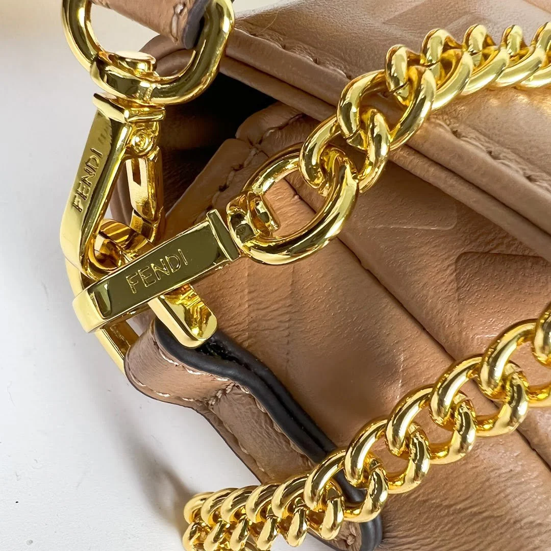 FENDI BAGUETTE Mini Chain Strap Earthy yellow Handbag Size: 4*18*11cm - LITELUX