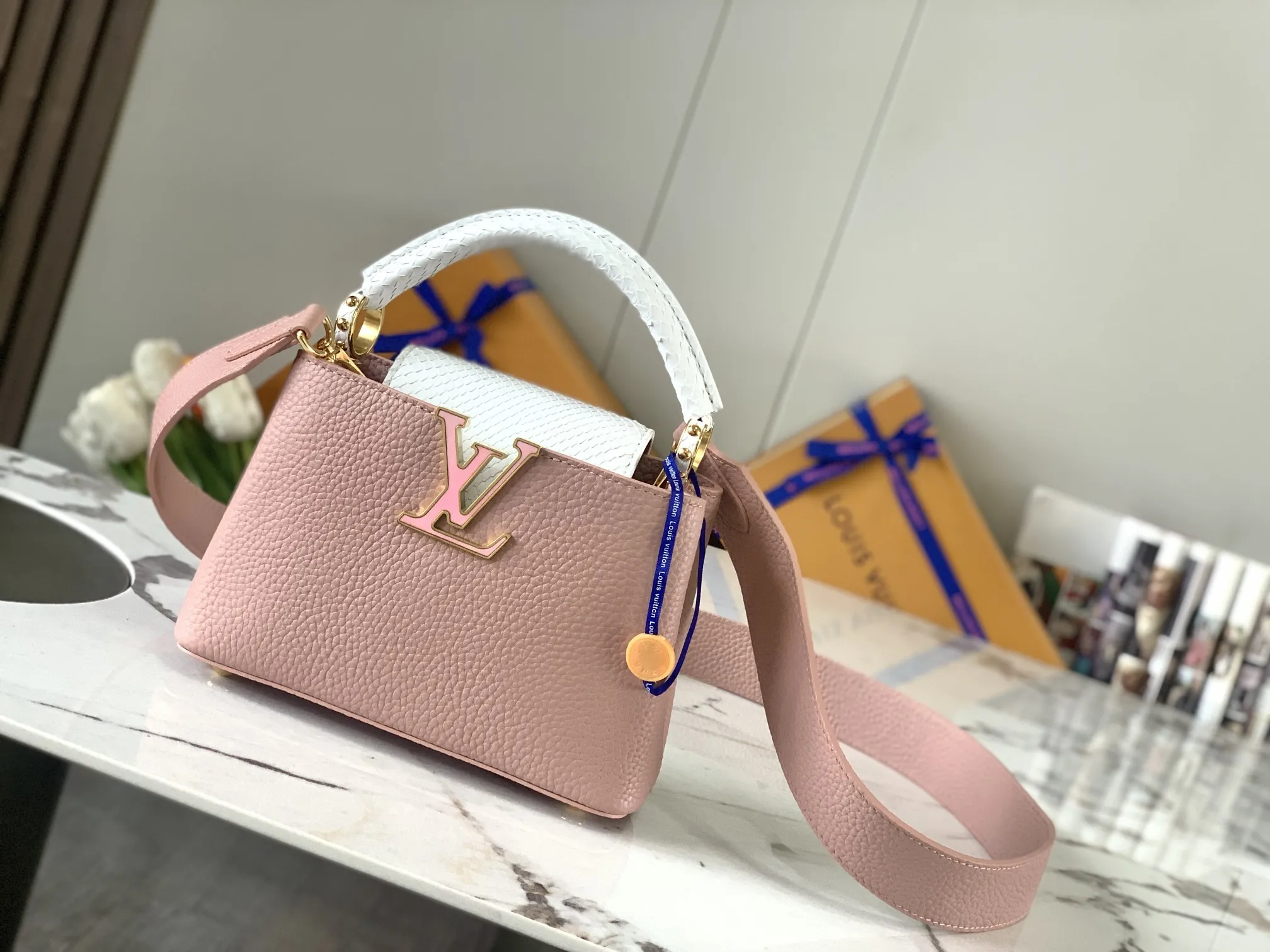 Louis Vuitton bag - LITELUX