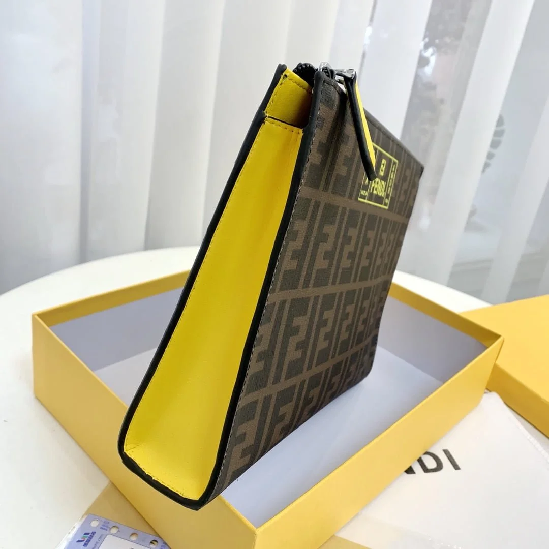 FENDI Large capacity Handbag Size: 20 * 30cm - LITELUX