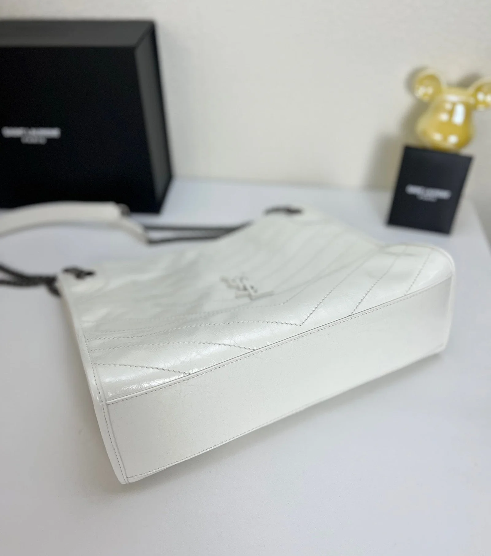 YSL NIKI Wrinkled retro oil wax skin Shoulder and backbody tote bag white 577999 size: 33*27*11.5 cm - LITELUX