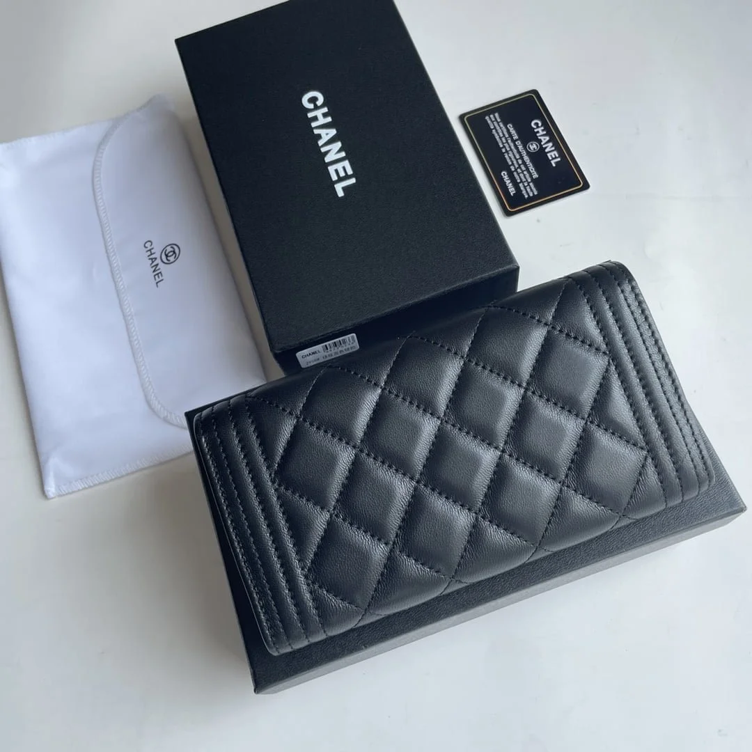 Chanel sheepskin Clutch bag with sliver hardware size: 19*10cm - LITELUX