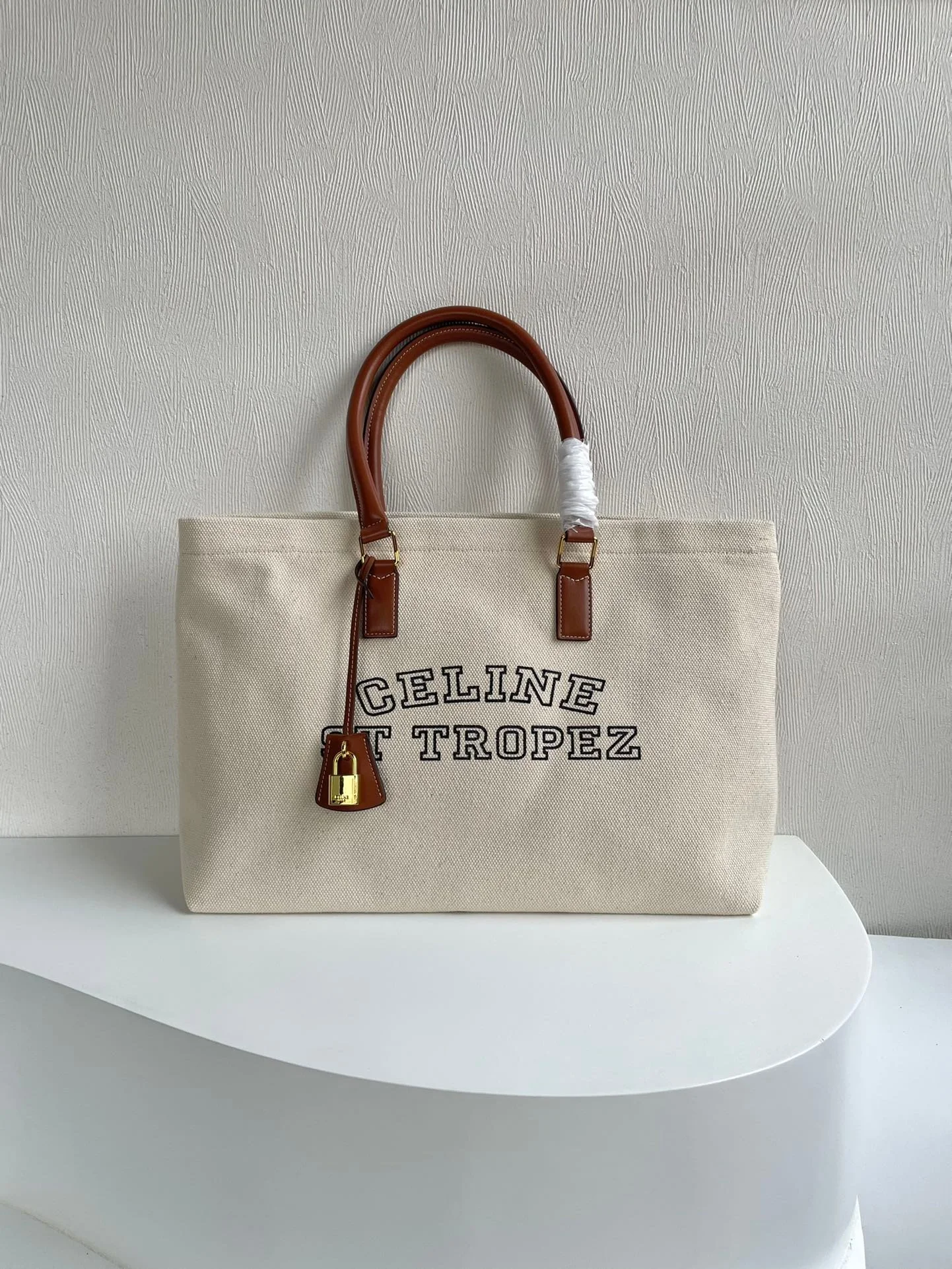 CELINE horizontal printed canvas and calfskin handbag brown 1168 Size: 44*32*16cm - LITELUX