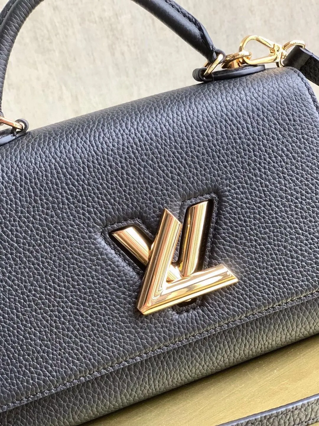 Louis Vuitton bag - LITELUX