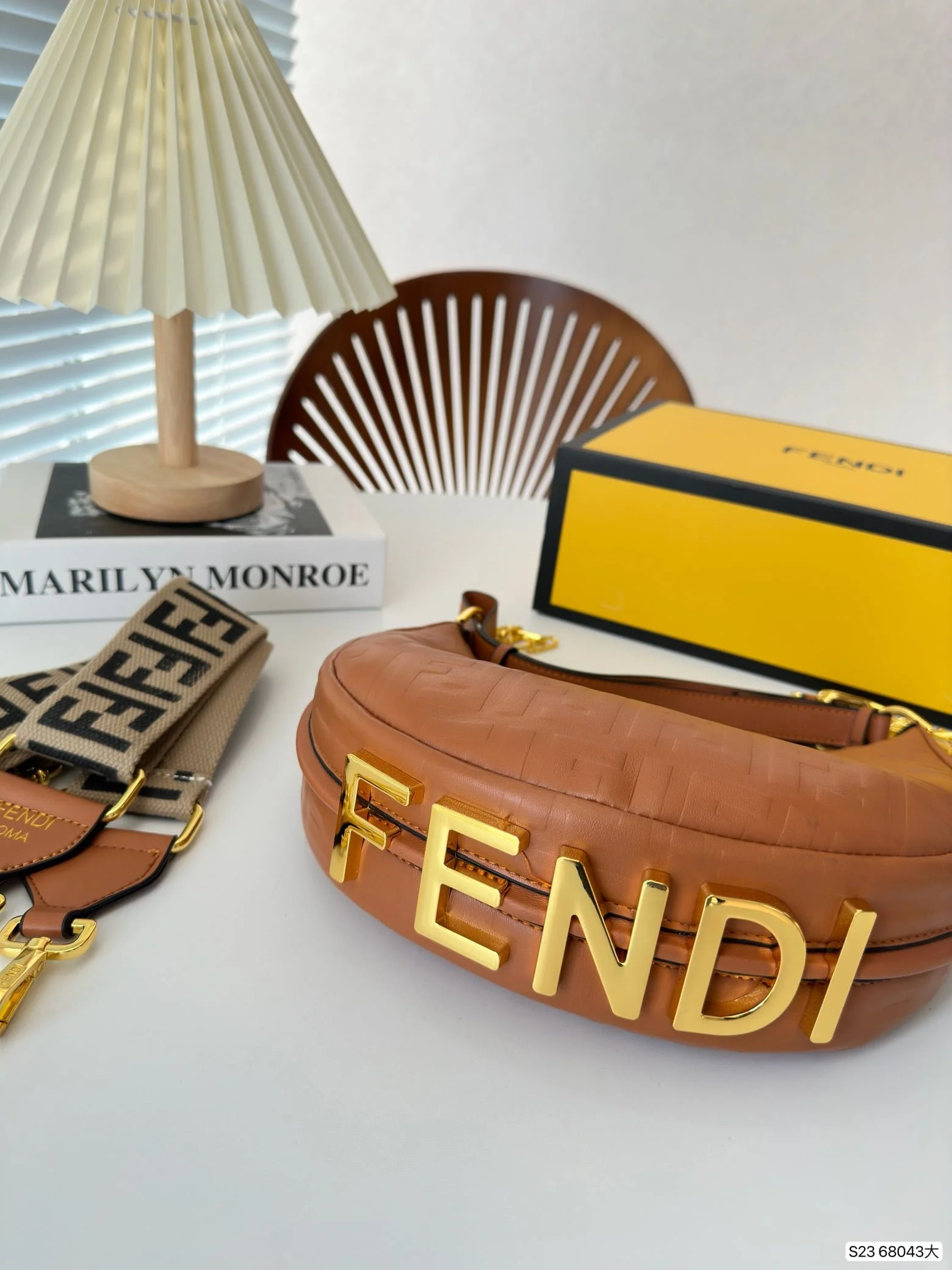FENDI half moon bag Underarm bag size: 28*16cm - LITELUX