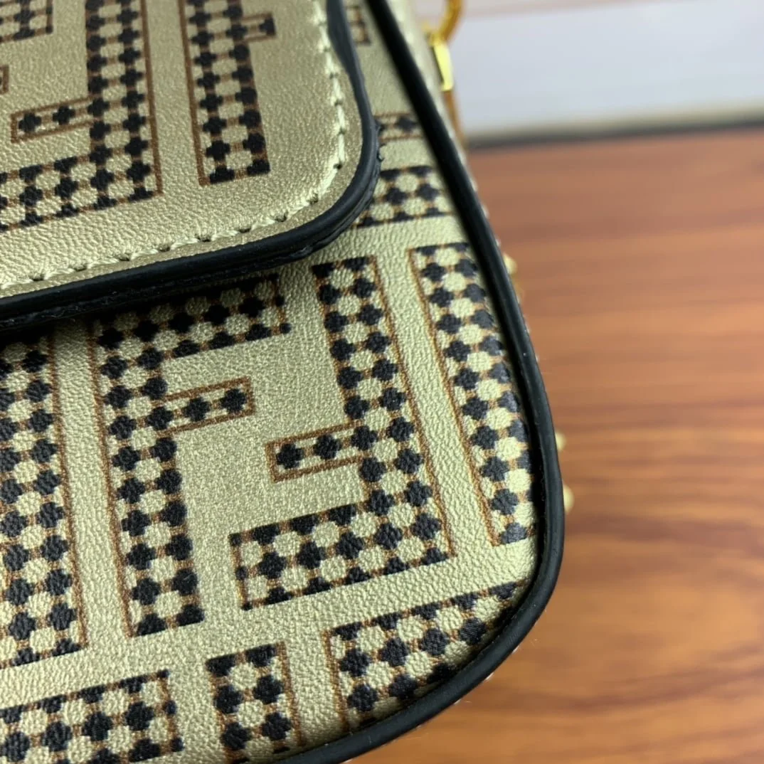 FENDI Fendace La Medusa Mini baguette bag Size: 20*13*5CM - LITELUX