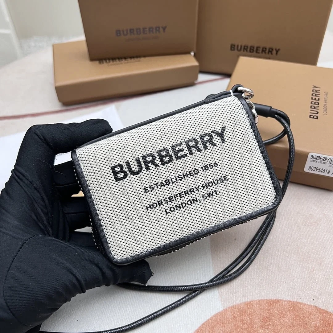 Burberry Logo-printed leather zipper money clip wallet size: 11 * 8.5cm - LITELUX